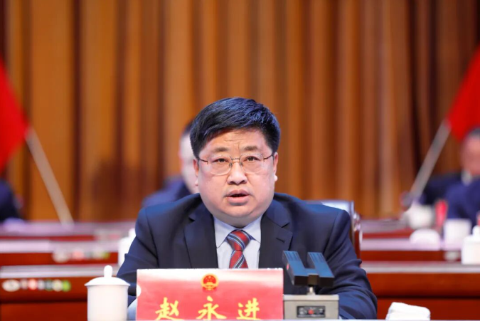 沁源县十七届人大七次会议闭幕